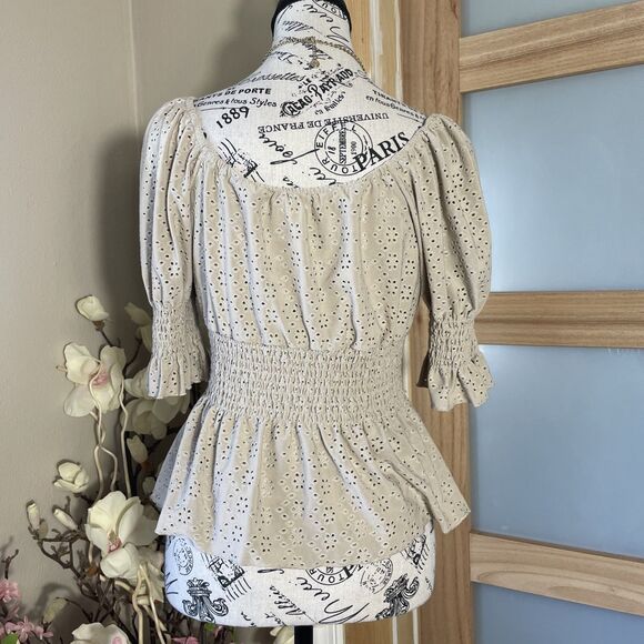 Urban Romantics Peasant Blouse Size L Smocked Off Shoulder Eyelet Embroidered - Picture 6 of 7